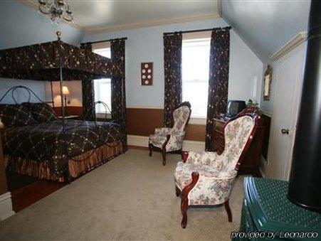 Bed and Breakfast The Atrium Fort Bragg Zimmer foto