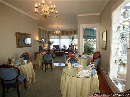 Bed and Breakfast The Atrium Fort Bragg Restaurant foto